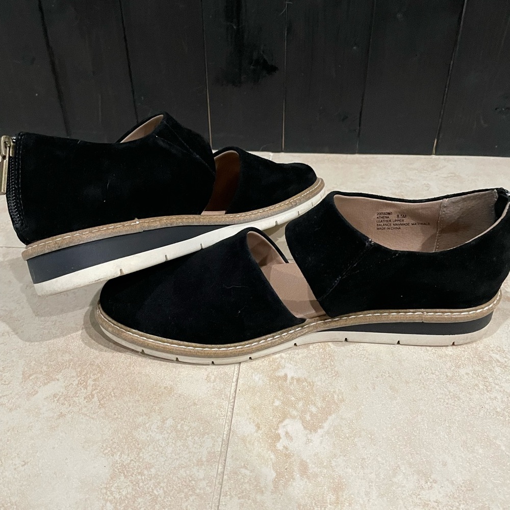 Adam Tucker by Me Too Black Athina suede/leather wedge slip on.